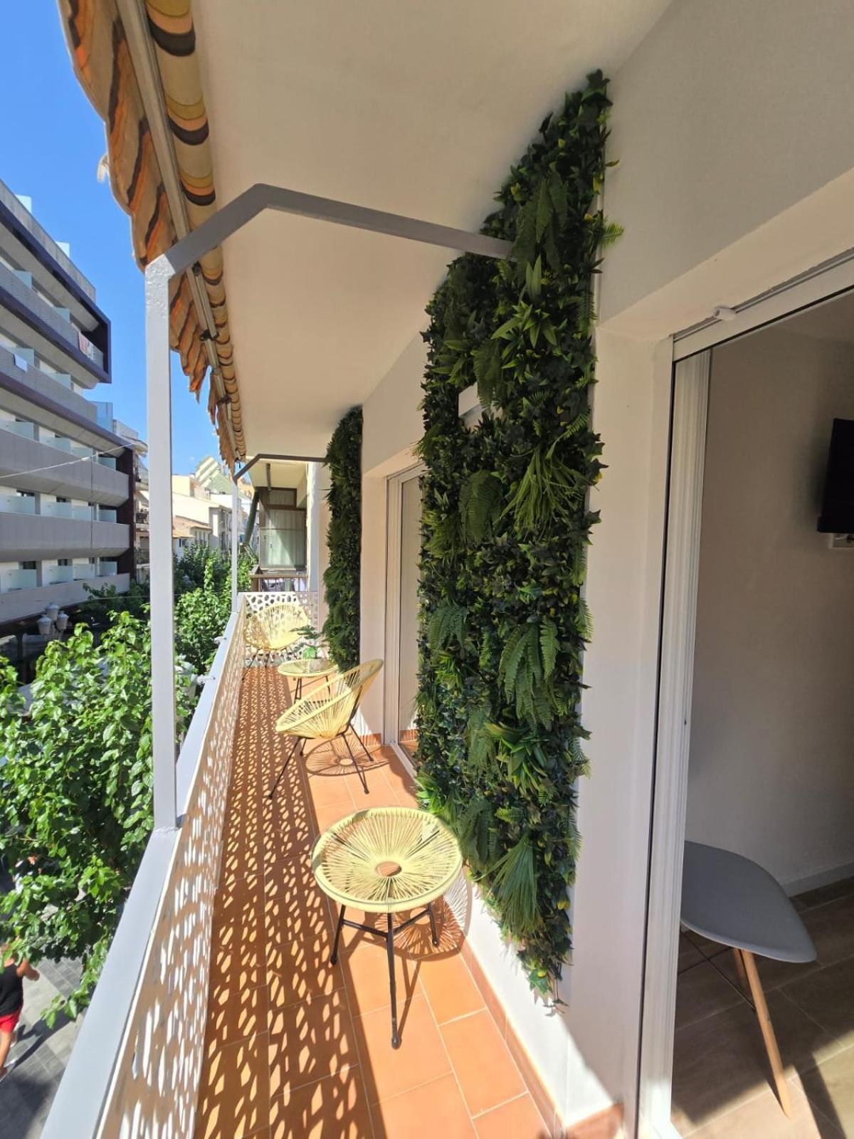 Suites Alameda Centro Levante بينايدورم المظهر الخارجي الصورة