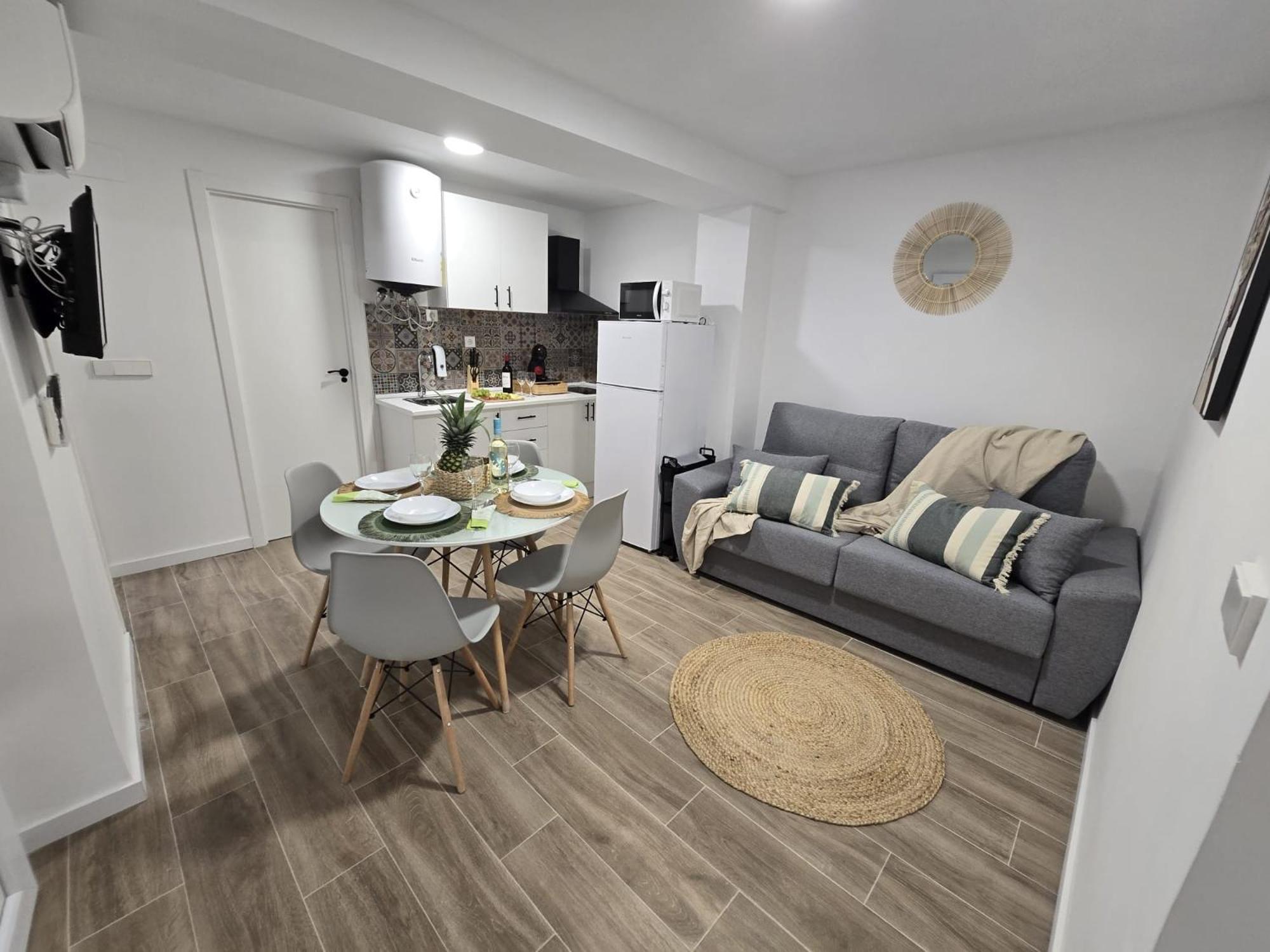 Suites Alameda Centro Levante بينايدورم المظهر الخارجي الصورة
