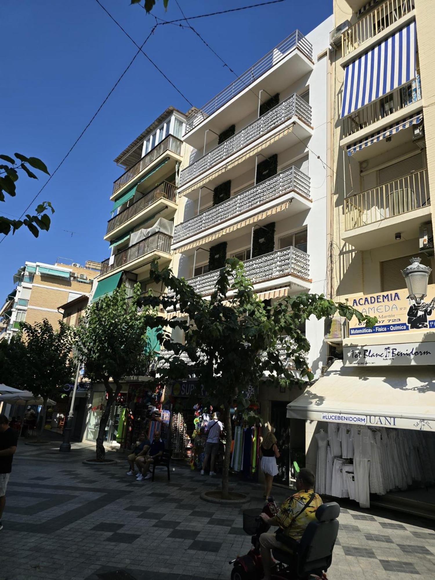 Suites Alameda Centro Levante بينايدورم المظهر الخارجي الصورة