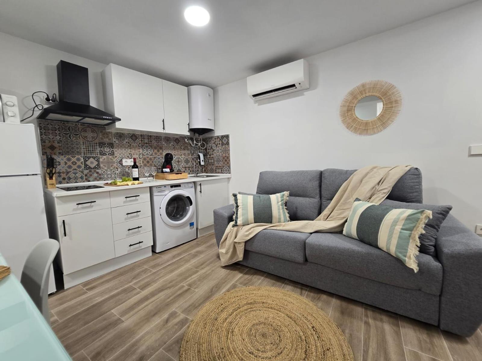 Suites Alameda Centro Levante بينايدورم المظهر الخارجي الصورة