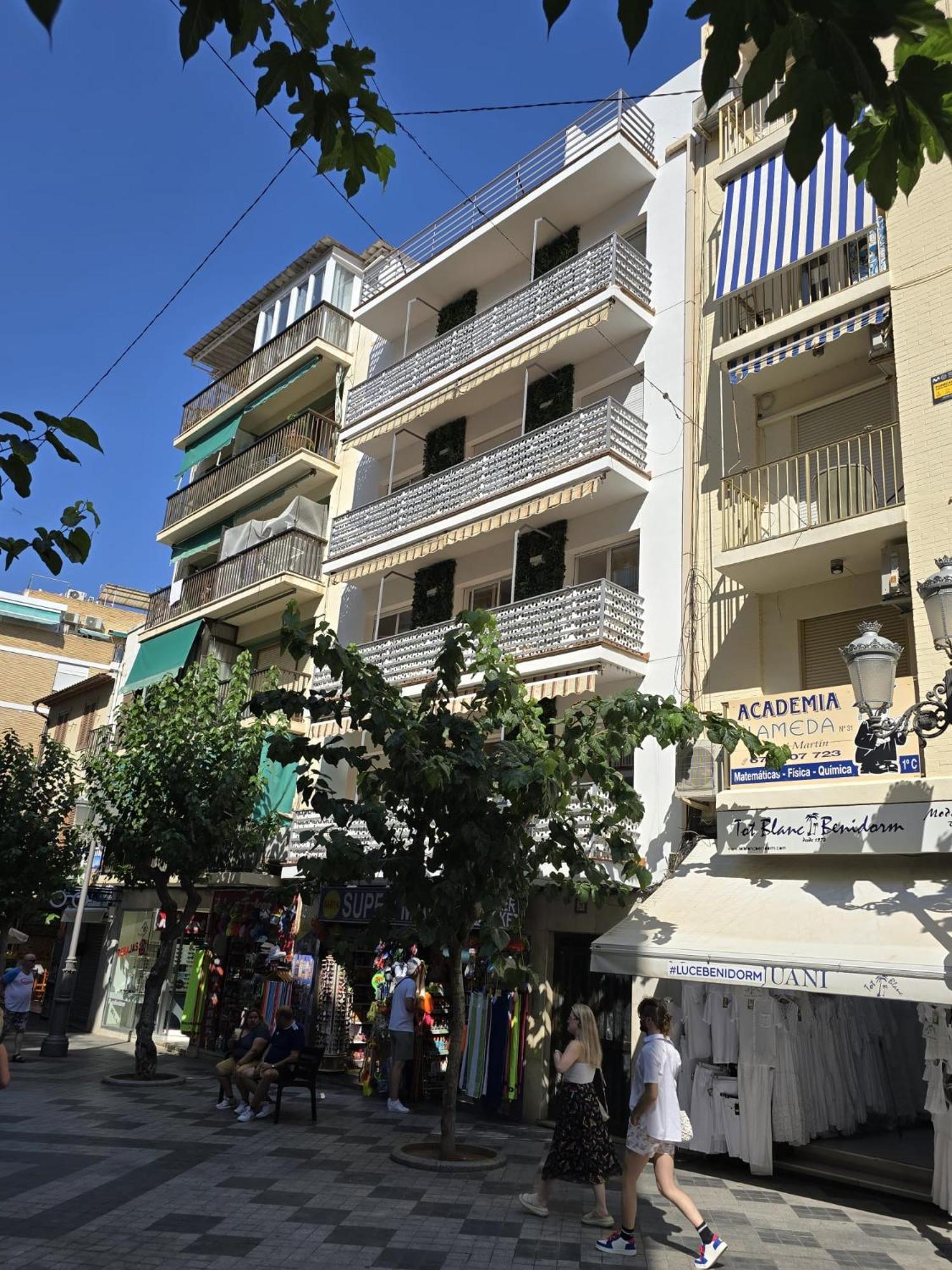 Suites Alameda Centro Levante بينايدورم المظهر الخارجي الصورة