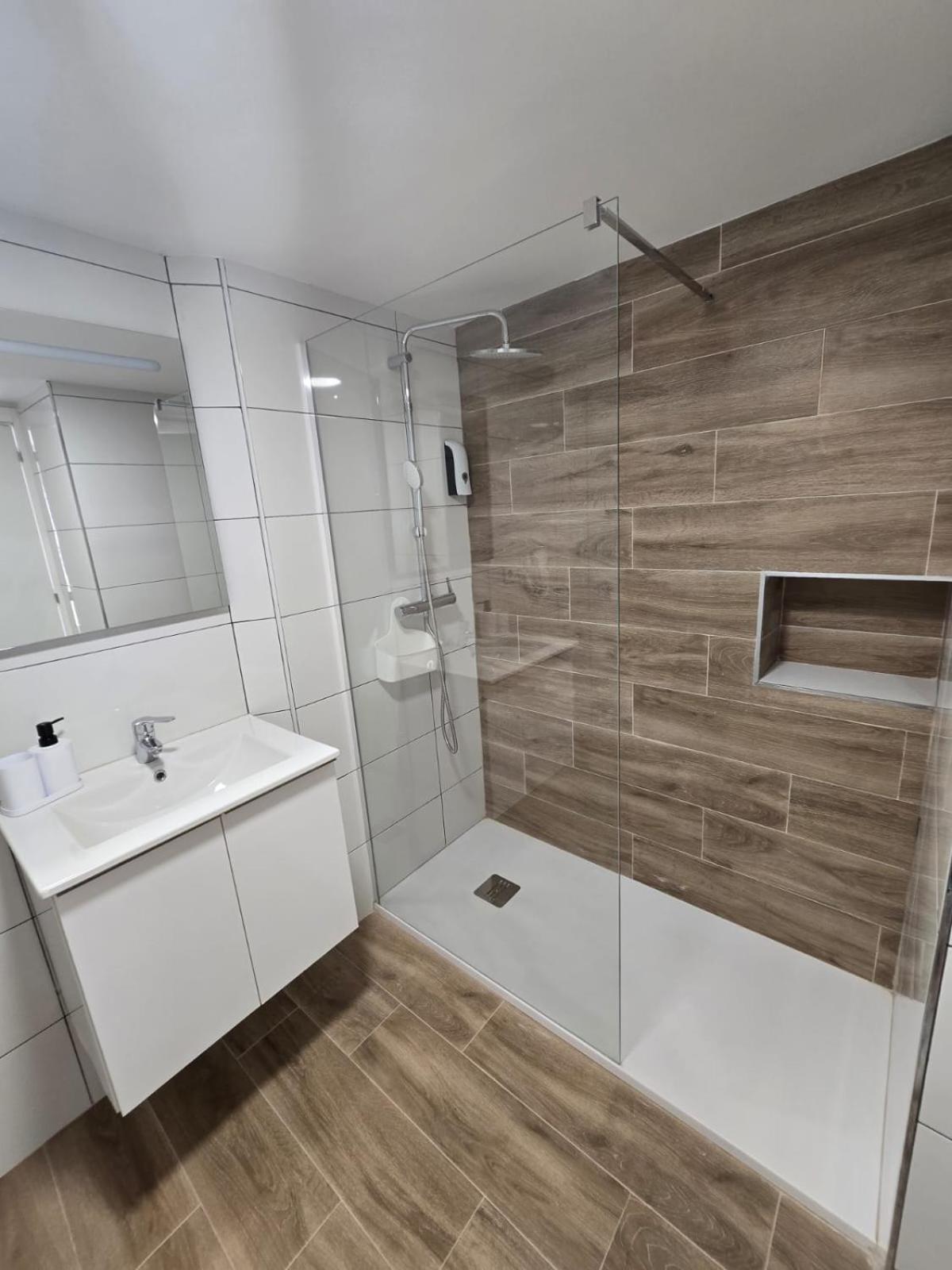 Suites Alameda Centro Levante بينايدورم المظهر الخارجي الصورة