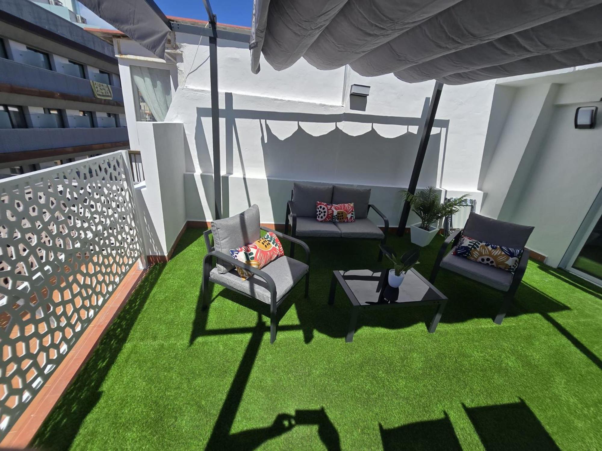 Suites Alameda Centro Levante بينايدورم المظهر الخارجي الصورة